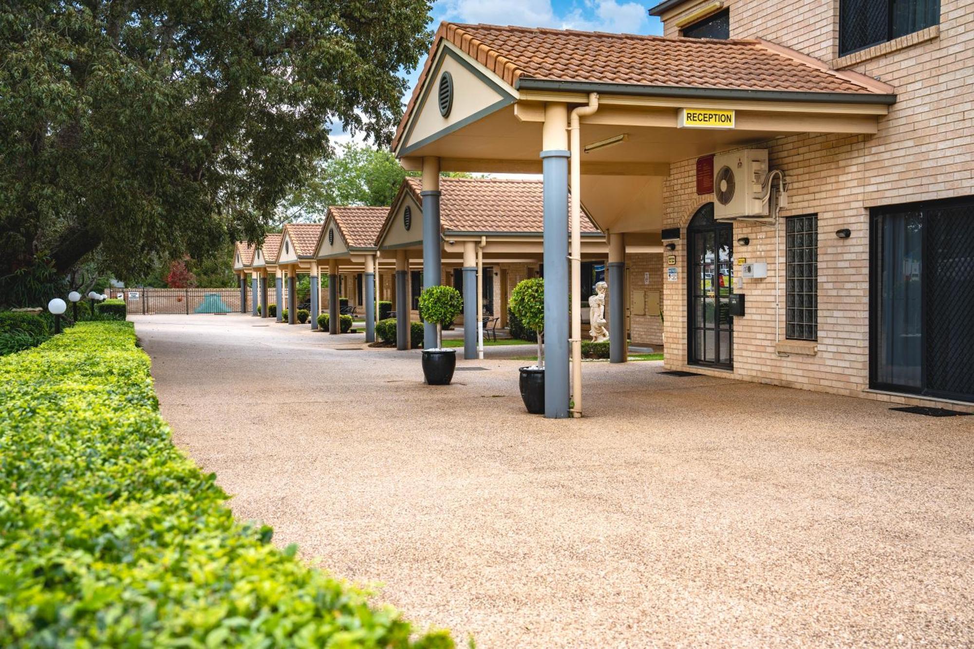 Best Western Tuscany On Tor Motor Inn Туумба Екстериор снимка